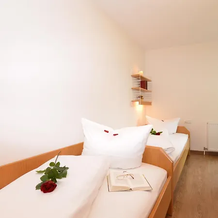 Aparthotel Kleinwalsertal 3*